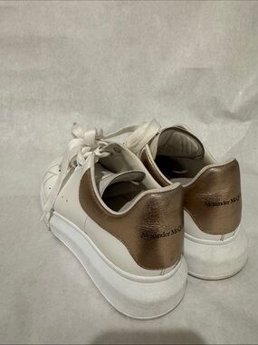 Alexander McQueen White Sneakers with Metallic Bronze Heel Tab
